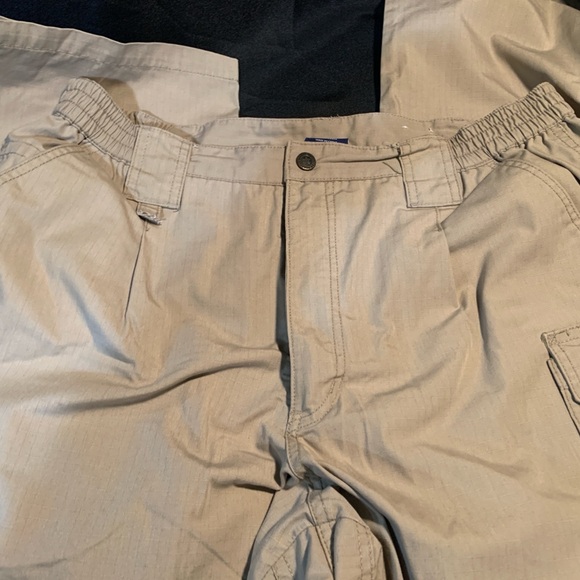Tactical Pants 38”x32” Preloved, great condition, 511/Proper, khaki/Tan - Picture 6 of 6